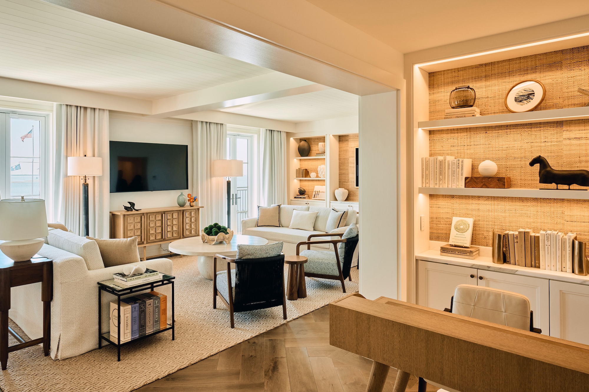 Image of the Presidential suite living room