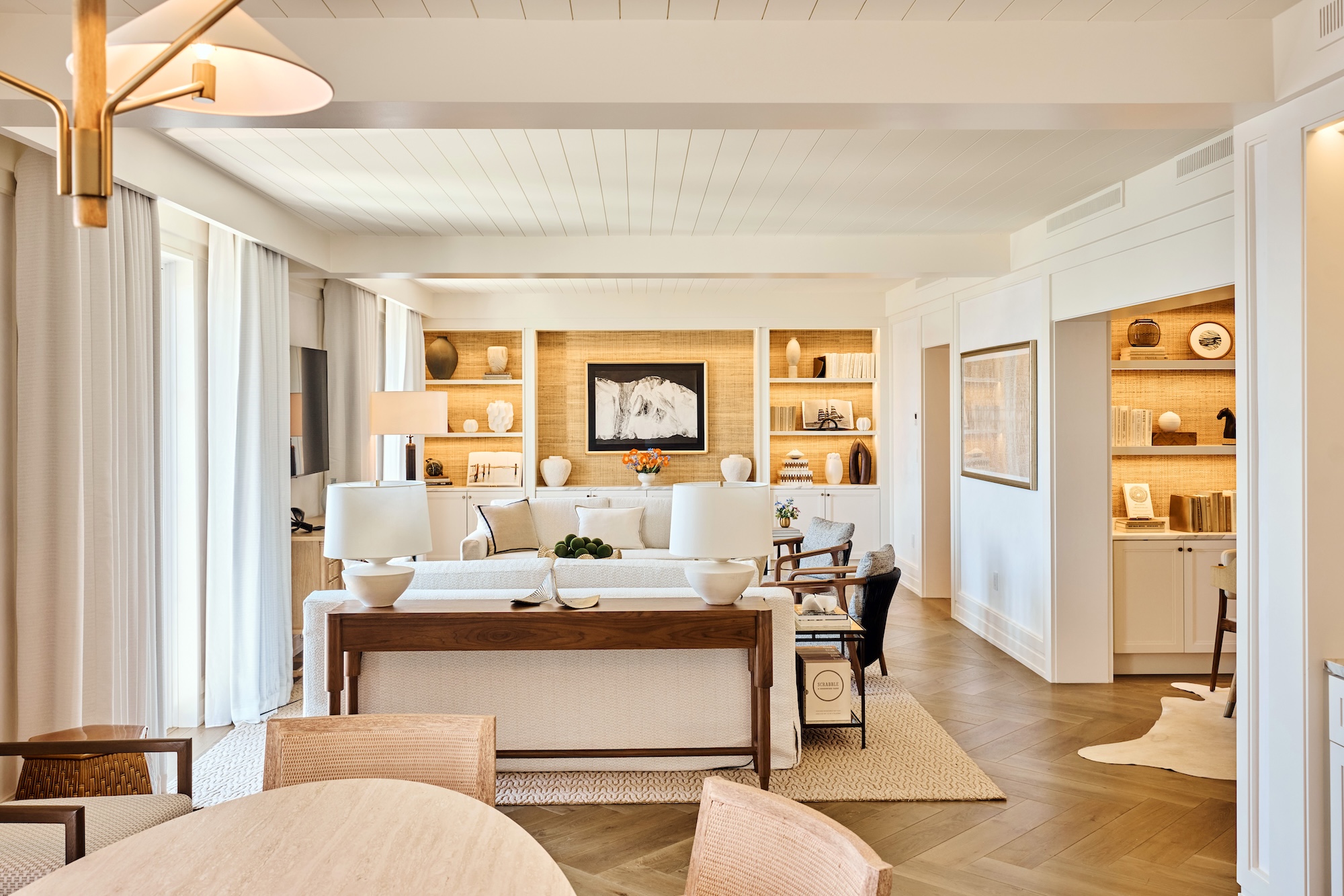 Image of the Presidential suite living room